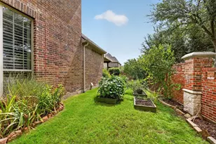 2340 Hedgewood Ln, Allen, TX 75013 - Photo 33