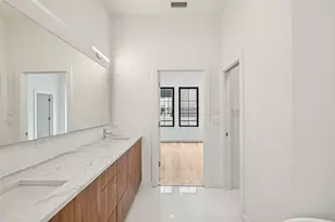 1727 Novela Wy, Dallas, TX 75215 - Photo 31