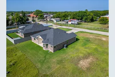 1007 SW 2nd Avenue, Mineral Wells, TX 76067 - Photo 35