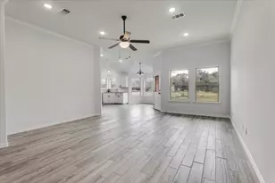 1007 SW 2nd Ave, Mineral Wells, TX 76067 - Photo 13