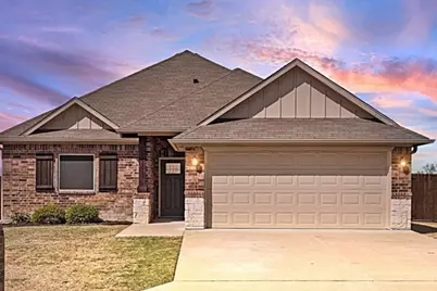 411 Mesa Drive, Lone Oak, TX 75453 - Photo 1