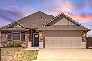 411 Mesa Dr, Lone Oak, TX 75453 - Photo 1