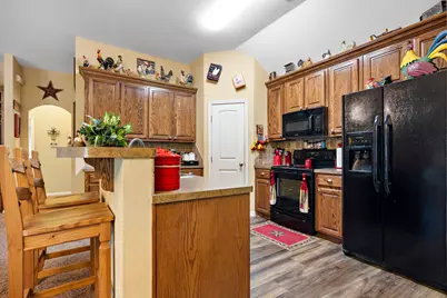 219 Oak Meadow Trail, Waco, TX 76657 - Photo 13