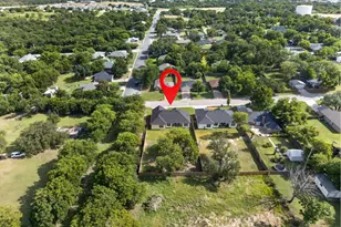821 E 2nd St, Weatherford, TX 76086 - Photo 3