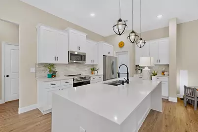 821 E 2nd Street, Weatherford, TX 76086 - Photo 11