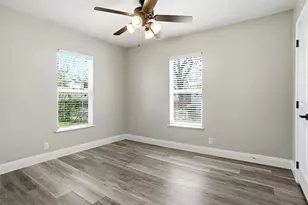 705 Vine St, Euless, TX 76040 - Photo 9