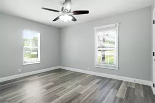 705 Vine St, Euless, TX 76040 - Photo 7