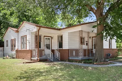 1021 Martin Luther King Jr Boulevard, Corsicana, TX 75110 - Photo 1