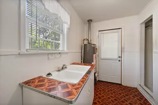 1021 Martin Luther King Jr Blvd, Corsicana, TX 75110 - Photo 21