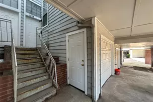 9823 Summerwood Circle, Dallas, TX 75243 - Photo 29