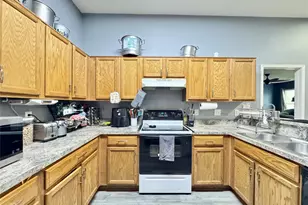 123 Breanna Way, Waxahachie, TX 75165 - Photo 3