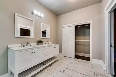 2721 Travis Avenue, Fort Worth, TX 76110 - Photo 15