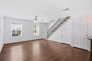 4723B Bradford Dr, Dallas, TX 75219 - Photo 9