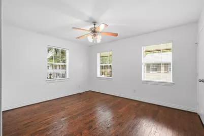 4723B Bradford Drive, Dallas, TX 75219 - Photo 19
