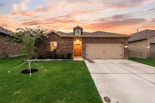 516 Drowsy Water Trl, Fort Worth, TX 76131 - Photo 3