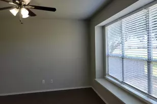 10973 Hawks Landing Rd, Fort Worth, TX 76052 - Photo 15