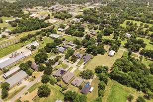 416 Scott Ln, Pilot Point, TX 76258 - Photo 17