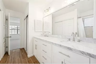 2047 Cologne Drive, Carrollton, TX 75007 - Photo 17