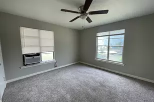 815 Dugan St, Arlington, TX 76010 - Photo 5