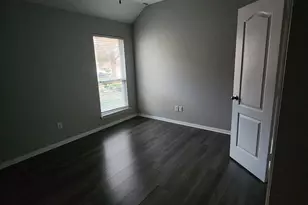 633 Grayson Ln, Lake Dallas, TX 75065 - Photo 5