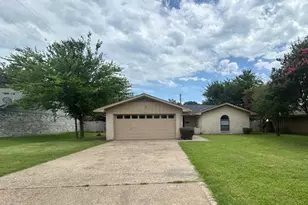 607 Stanford St, Corsicana, TX 75110 - Photo 3