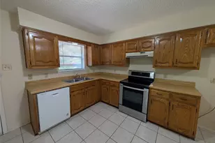 604 E Oak St, Wylie, TX 75098 - Photo 5