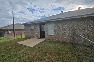 2545 E Renfro St, Burleson, TX 76028 - Photo 3