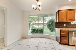 123 S Venice Dr, Duncanville, TX 75116 - Photo 9