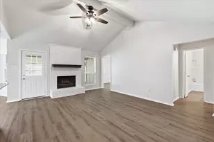 7913 Pebblebrook Dr, Watauga, TX 76148 - Photo 9
