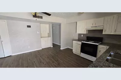 7322 Long Canyon Trail, Dallas, TX 75249 - Photo 3