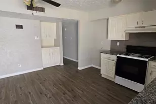 7322 Long Canyon Trail, Dallas, TX 75249 - Photo 3