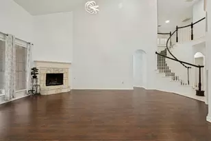 2811 Gillespie Ln, Grand Prairie, TX 75052 - Photo 7