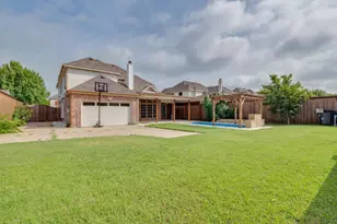 2811 Gillespie Ln, Grand Prairie, TX 75052 - Photo 25