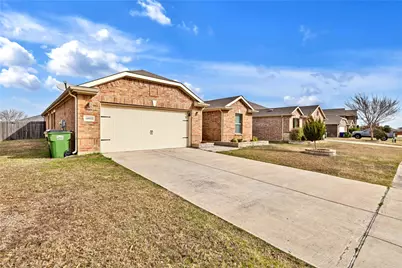 14813 Magnolia Lane, Balch Springs, TX 75180 - Photo 3