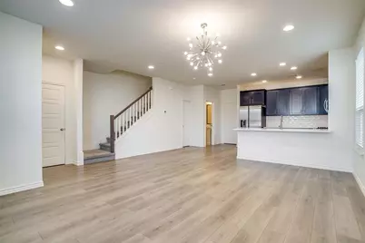 211 Athenia Drive, Fort Worth, TX 76114 - Photo 5