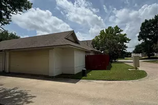 201 E Windsor Dr, Denton, TX 76209 - Photo 37