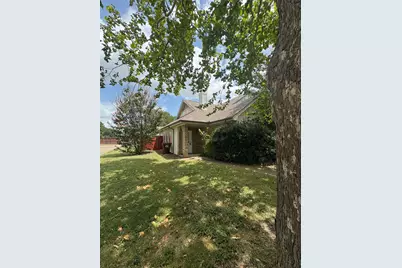 201 E Windsor Drive, Denton, TX 76209 - Photo 1