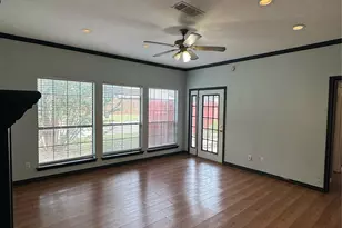 201 E Windsor Dr, Denton, TX 76209 - Photo 9