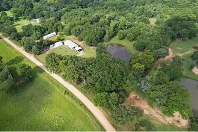 1022 County Road 2295, Telephone, TX 75488 - Photo 29