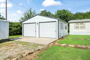 1022 Co Rd 2295, Telephone, TX 75488 - Photo 5