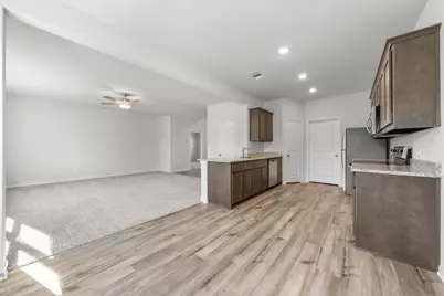 4275 Lava Forest Drive, Dallas, TX 75241 - Photo 5