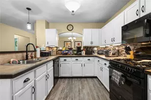 1409 Bregenz Ln, Lewisville, TX 75067 - Photo 7