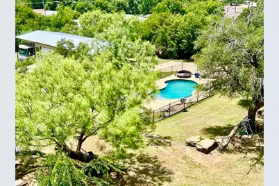 124 S 3rd Street, Jacksboro, TX 76458 - Photo 17