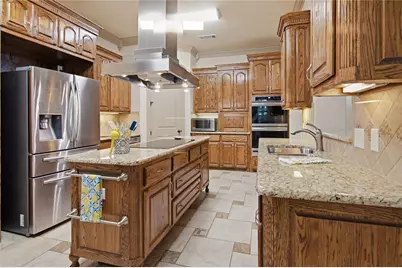 502 Lismore Drive, Mansfield, TX 76063 - Photo 5