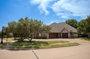 502 Lismore Dr, Mansfield, TX 76063 - Photo 9