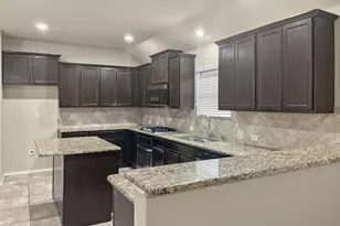 10209 Pear Valley Rd, McKinney, TX 75072 - Photo 5