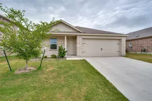 14188 Golden Brg Dr, Pilot Point, TX 76258 - Photo 3