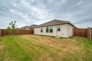 14188 Golden Brg Dr, Pilot Point, TX 76258 - Photo 23