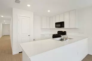 14188 Golden Brg Dr, Pilot Point, TX 76258 - Photo 11