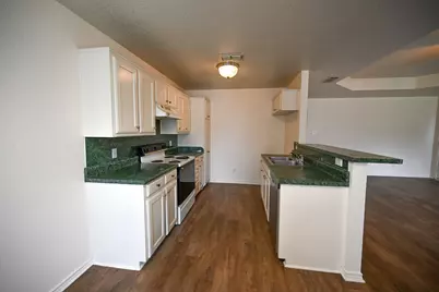 506 Valleyridge Court #B, Decatur, TX 76234 - Photo 3
